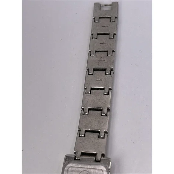 Merona Women's Tank Quartz Watch Silver Tone 7.5" Band 19mm Case-‎ New Battery - Picture 7 of 9